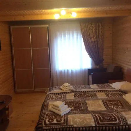 Sribni Rosy Hotel Mykulychyn